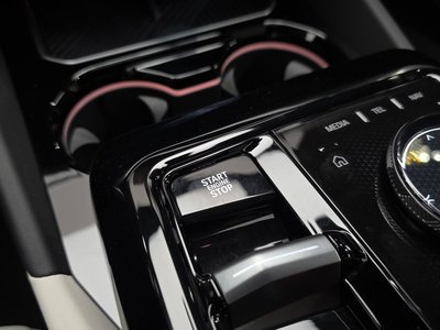 2026 BMW 5 SERIES — миниатюра 32