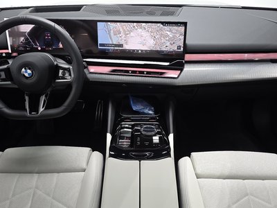 2026 BMW 5 SERIES 照片 5