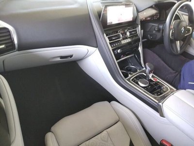 BMW M8 CABRIOLET - 4