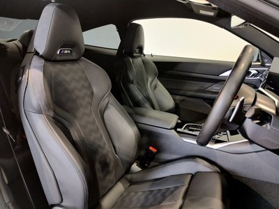 صورة مصغرة 32 لـ 2024 BMW M4 COUPE