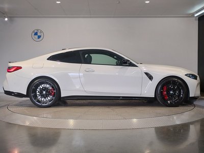 صورة 10 لـ 2024 BMW M4 COUPE