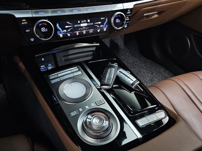 GENESIS G80 (RG3) - 9
