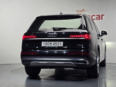2023 AUDI Q7 photo 3