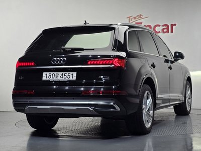 2023 AUDI Q7 photo 4