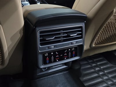 2023 AUDI Q7 — миниатюра 29