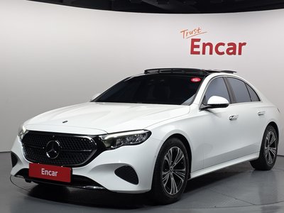 MERCEDES-BENZ E-CLASS - 1