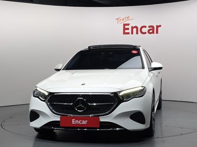 MERCEDES-BENZ E-CLASS - 2