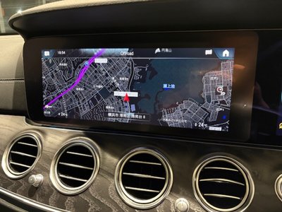 MERCEDES-BENZ E-CLASS - 10