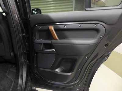 صورة مصغرة 33 لـ 2022 LAND Rover DEFENDER