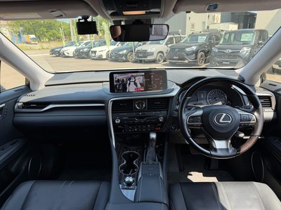 2021 Lexus RX — миниатюра 29