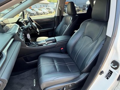 2021 Lexus RX — миниатюра 24