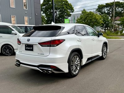 صورة 8 لـ 2021 Lexus RX