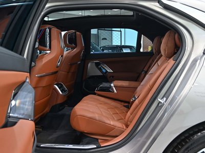 BMW 7 SERIES - 10