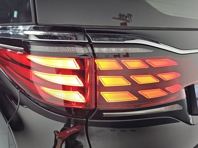 TOYOTA ALPHARD - 10
