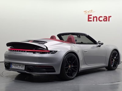 صورة 4 لـ 2020 Porsche 911