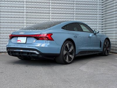 AUDI E-TRON GT QUATTRO - 7