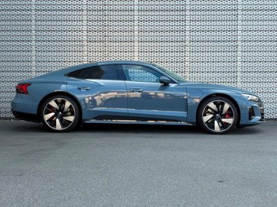 AUDI E-TRON GT QUATTRO - 10