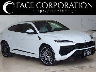 LAMBORGHINI URUS - 1