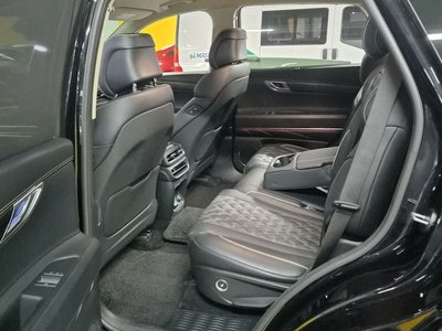 2022 Genesis GV80 thumbnail 16