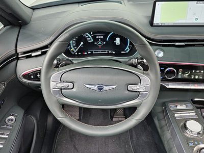 2022 Genesis GV70 — миниатюра 13