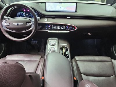 صورة 5 لـ 2022 Genesis GV70