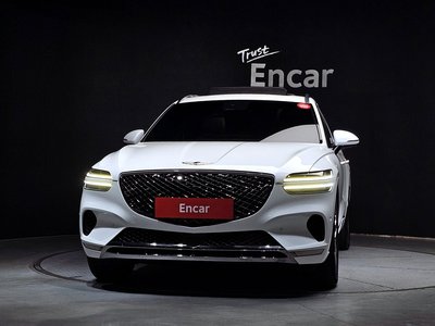صورة 2 لـ 2022 Genesis GV70