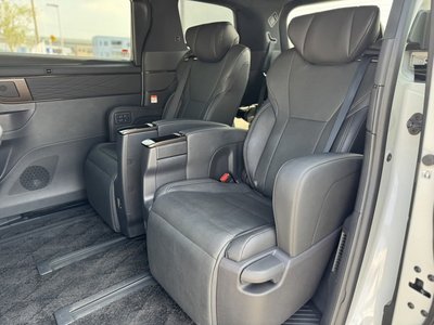 2024 Toyota ALPHARD 缩略图 18