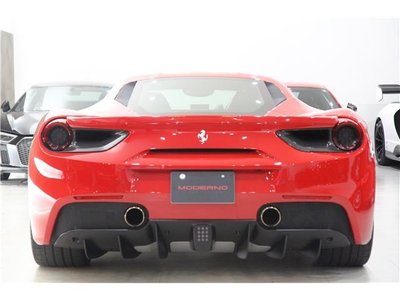 FERRARI 488 - 5