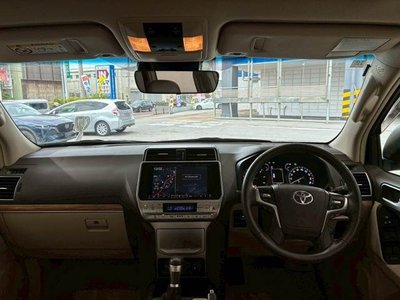 TOYOTA LAND CRUISER PRADO - 3
