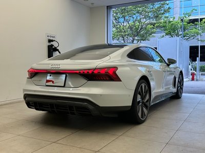 صورة 7 لـ 2023 AUDI E-TRON GT QUATTRO