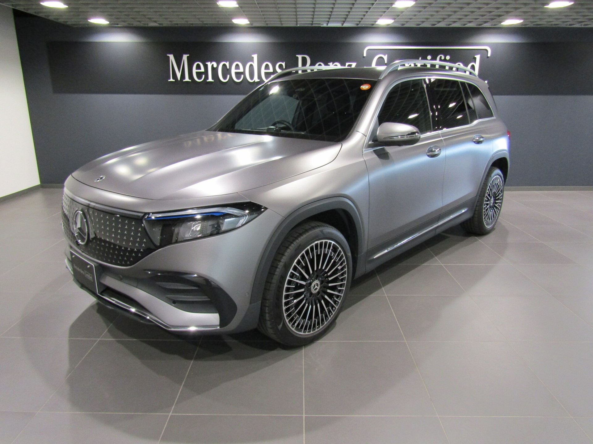 MERCEDES-BENZ EQB - View 1