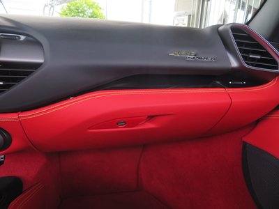 2017 FERRARI 488 SPIDER — миниатюра 31