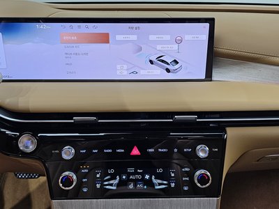2024 Genesis G80 (RG3) — миниатюра 18