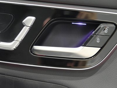 2025 Mercedes-BENZ GLC 缩略图 24