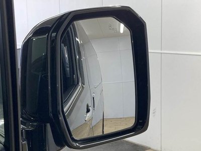 TOYOTA GRAND ACE - 8