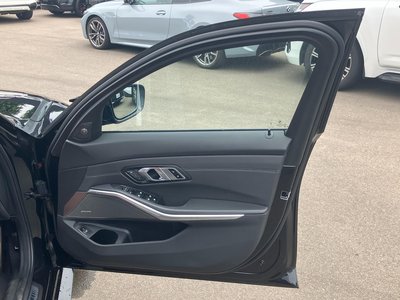 صورة مصغرة 9 لـ 2023 BMW M3 SEDAN