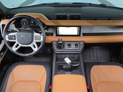 LAND ROVER DEFENDER - 5