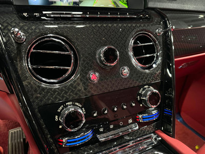 ROLLS-ROYCE CULLINAN - 10