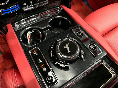 ROLLS-ROYCE CULLINAN - 7