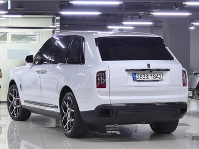 ROLLS-ROYCE CULLINAN - 2
