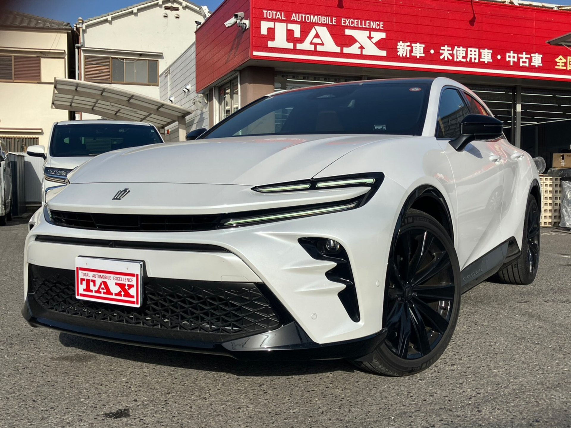 TOYOTA CROWN SPORT - View 1