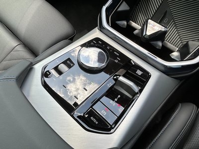 2025 BMW X3 thumbnail 90