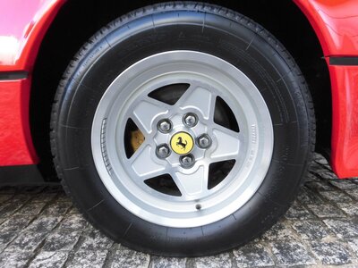 FERRARI 308 GTS - 10