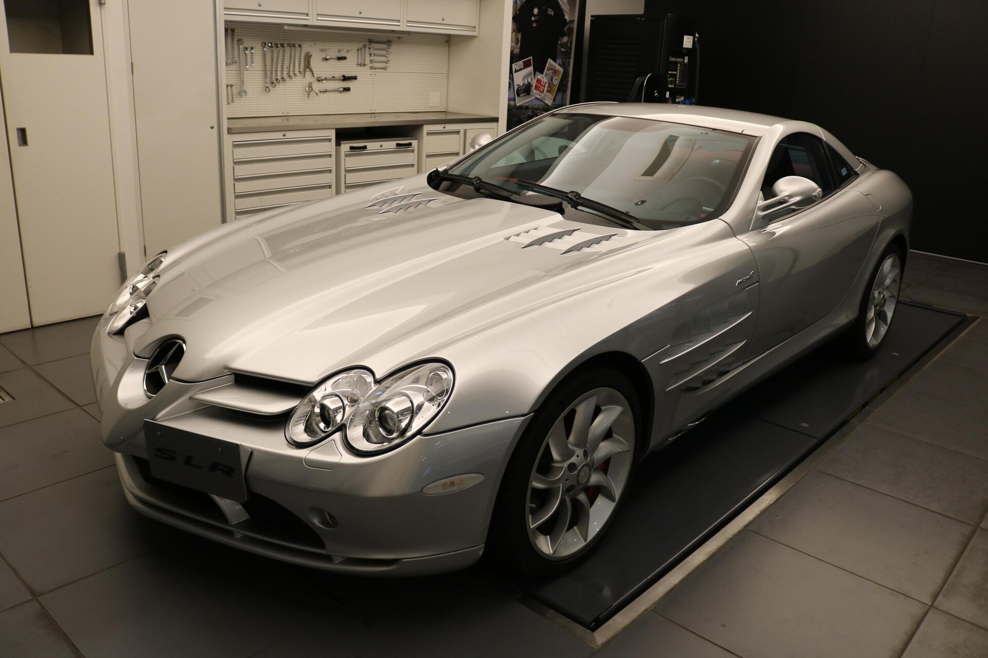 MERCEDES-BENZ SLR MCLAREN - View 1