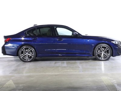 2025 BMW 3 SERIES — фото 3
