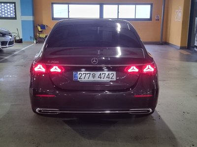 MERCEDES-BENZ E-CLASS - 4