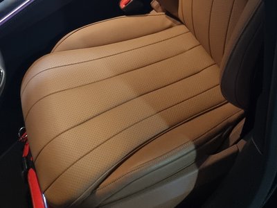 MERCEDES-BENZ E-CLASS - 10