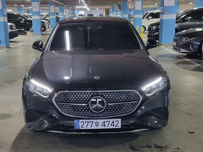 MERCEDES-BENZ E-CLASS - 2