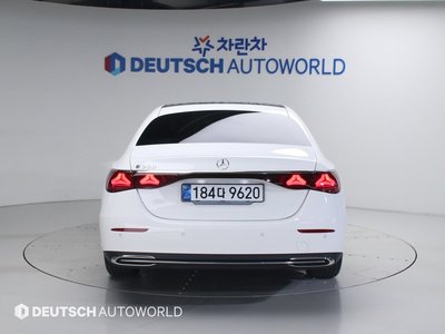 MERCEDES-BENZ E-CLASS - 3