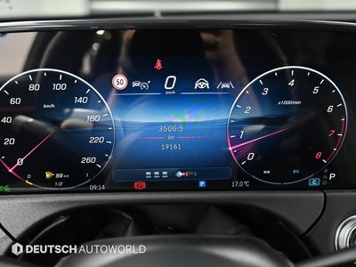 MERCEDES-BENZ E-CLASS - 8